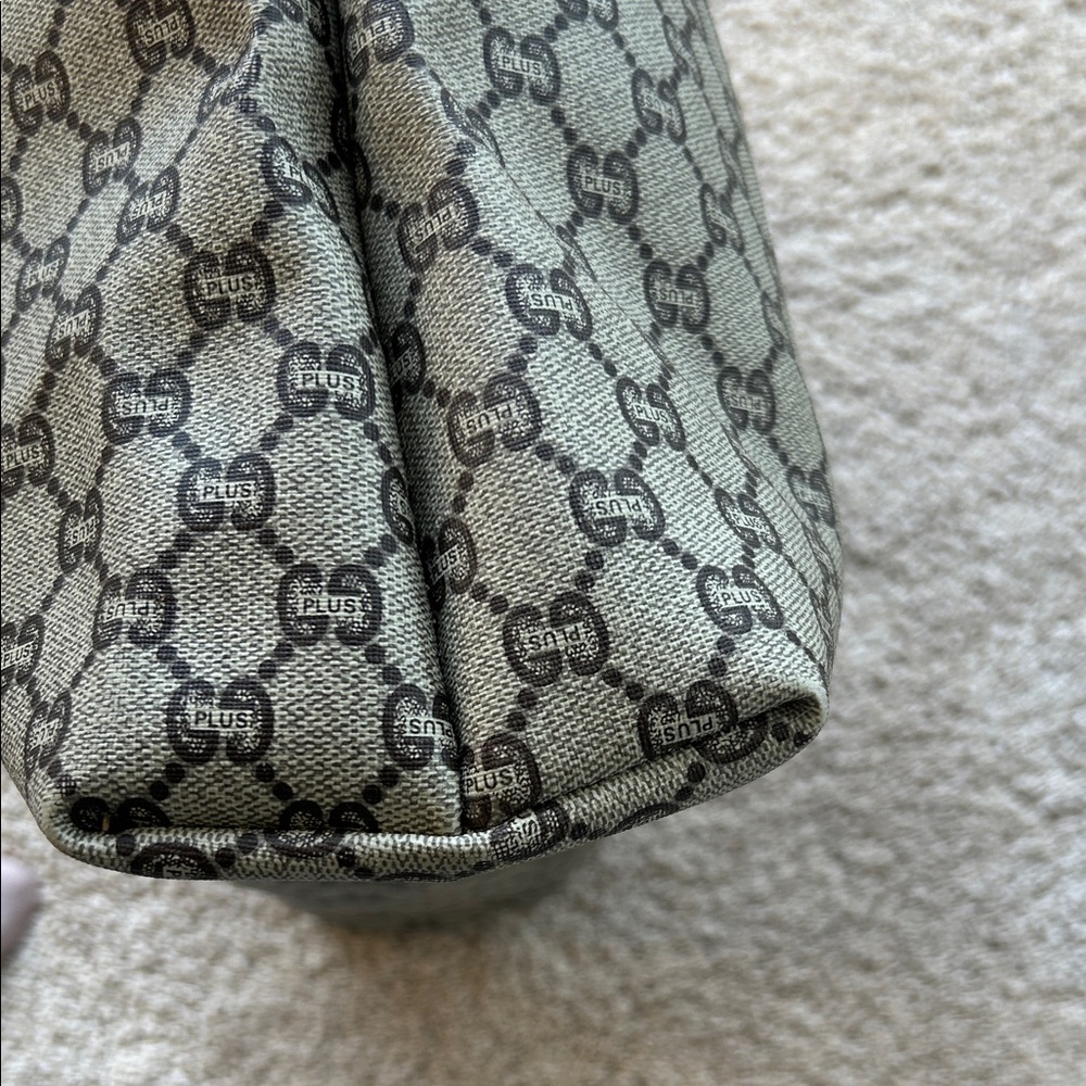 Gucci Beige and Brown Monogram Tote Plus vintage GG Supreme Tote - Picture 6 of 13